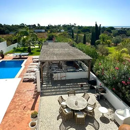 Quinta Do Pedro A House For Up To 18 People *