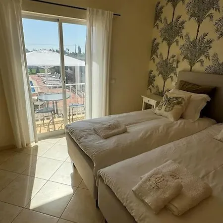 Quinta Do Pedro A House For Up To 18 People *