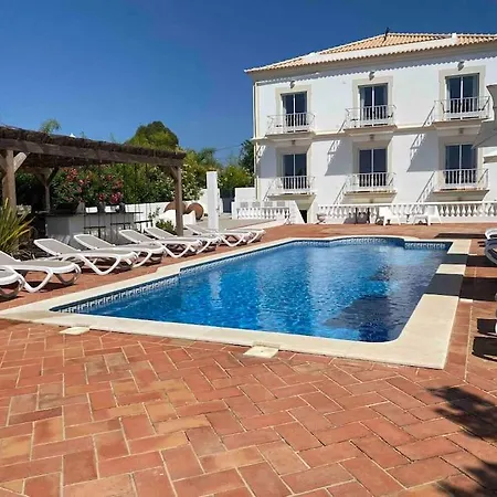 Villa Quinta Do Pedro A House For Up To 18 People